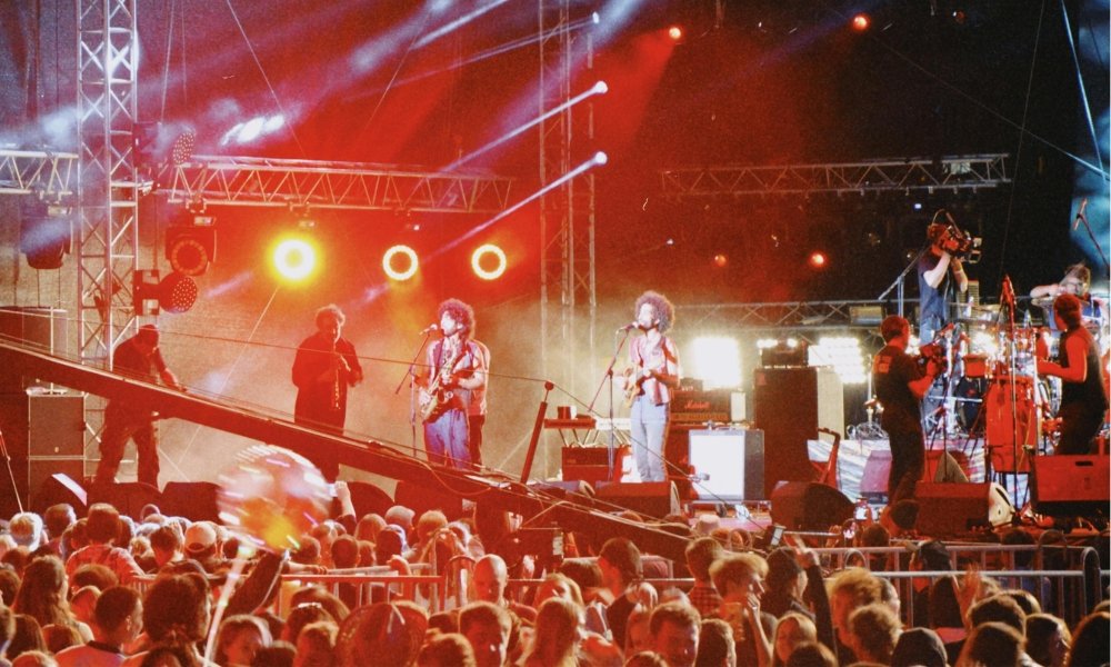 Creating the Perfect Corporate Event Atmosphere with Live Music