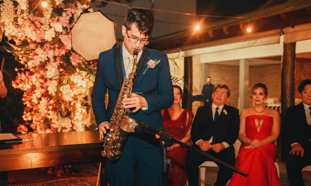 The Ultimate Wedding Music Timeline: From Ceremony to Last Dance